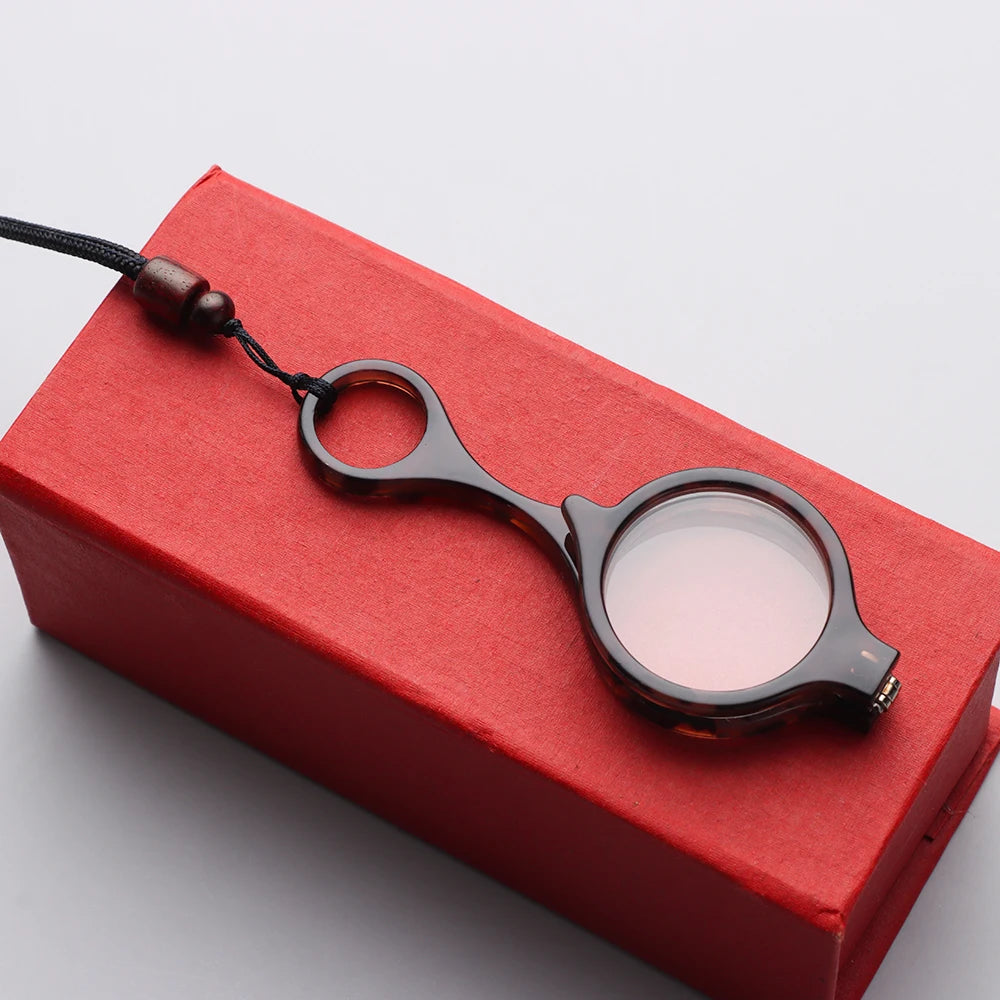 Hanging Neck Reading Glasses With Foldable Oval Frame