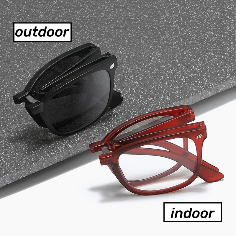 Photochromic Folding Reading Glasses With Vintage Square Frame